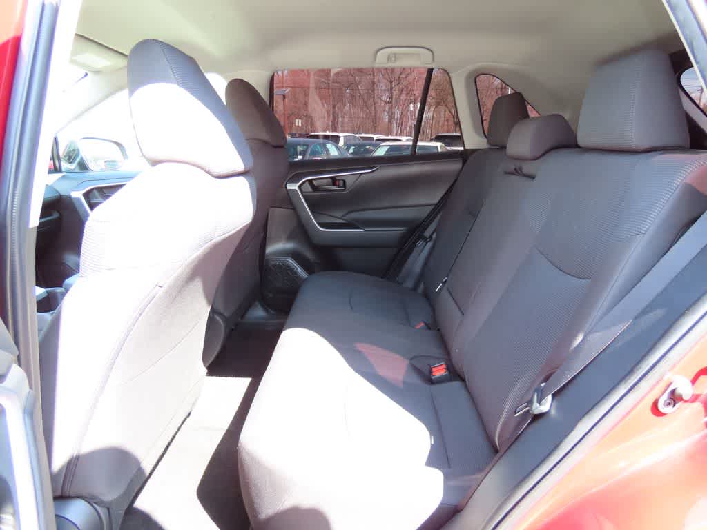 Thumbnail: 2022 Toyota RAV4 - 13