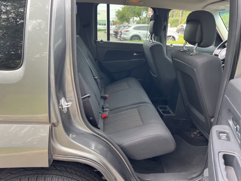 Thumbnail: 2012 Jeep Liberty - 20