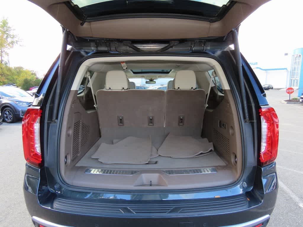 Thumbnail: 2022 GMC Yukon XL - 11