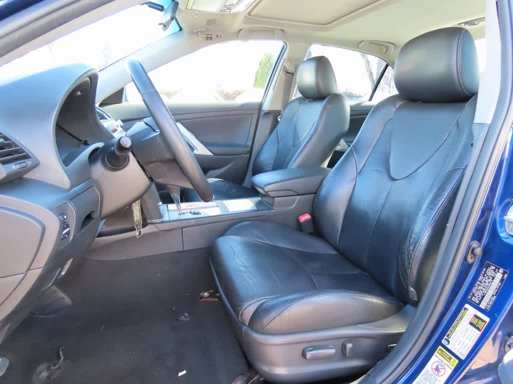 Thumbnail: 2010 Toyota Camry - 11