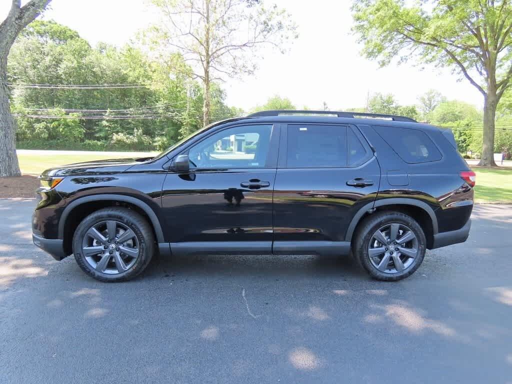 New 2025 Honda Pilot Sport SUV