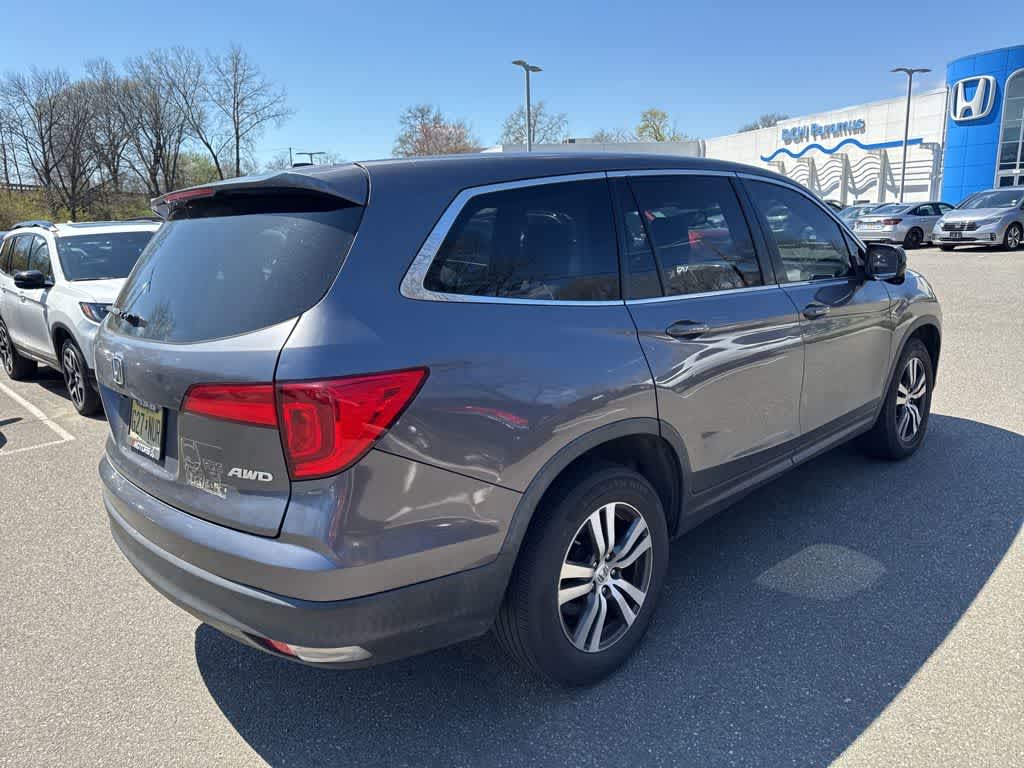 Thumbnail: 2018 Honda Pilot - 11
