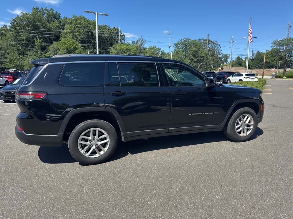 Thumbnail: 2022 Jeep Grand Cherokee - 25