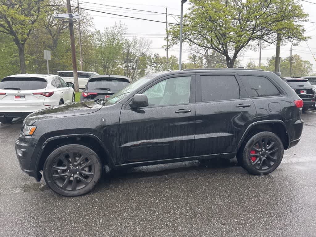 Thumbnail: 2017 Jeep Grand Cherokee - 19
