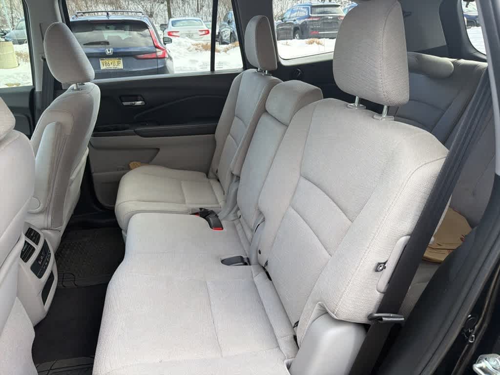 Thumbnail: 2018 Honda Pilot - 30