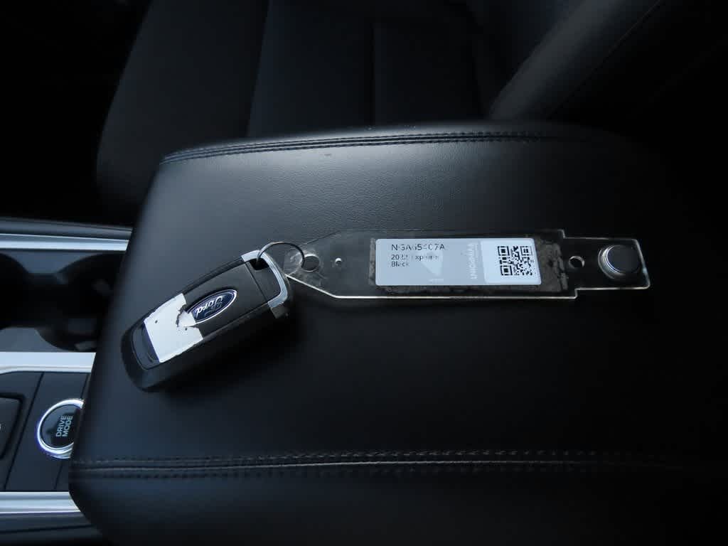 Thumbnail: 2022 Ford Explorer - 26