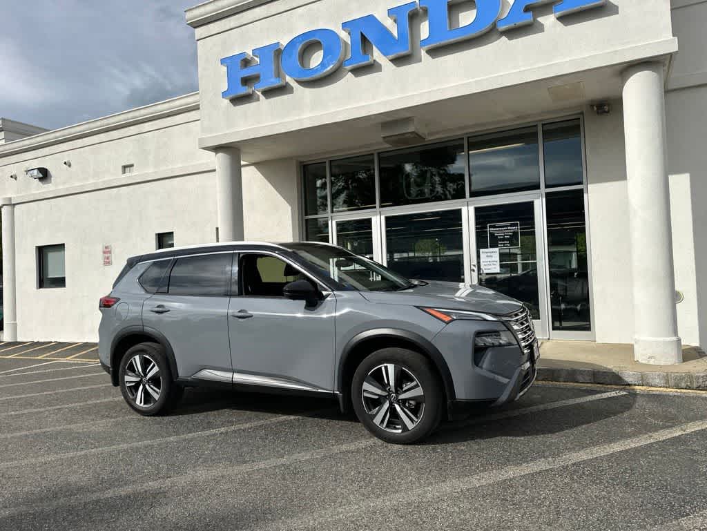 Thumbnail: 2025 Nissan Rogue - 4