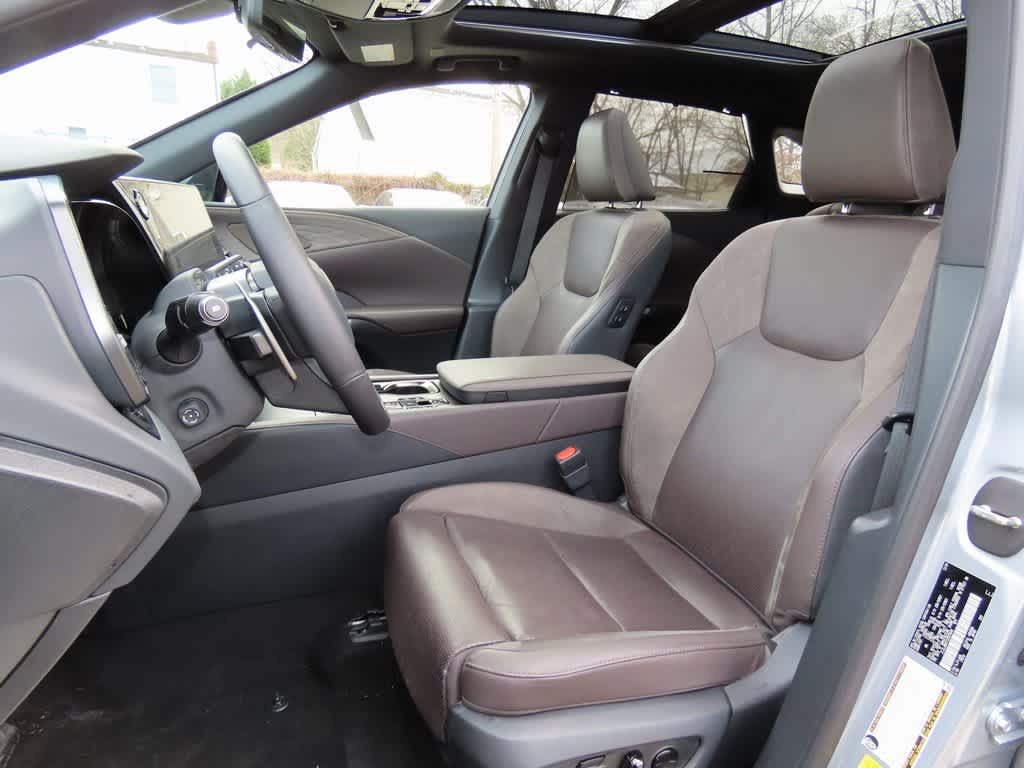 Thumbnail: 2025 Lexus RX - 12