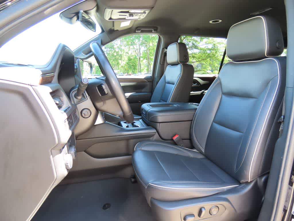 Thumbnail: 2023 Chevrolet Suburban - 12