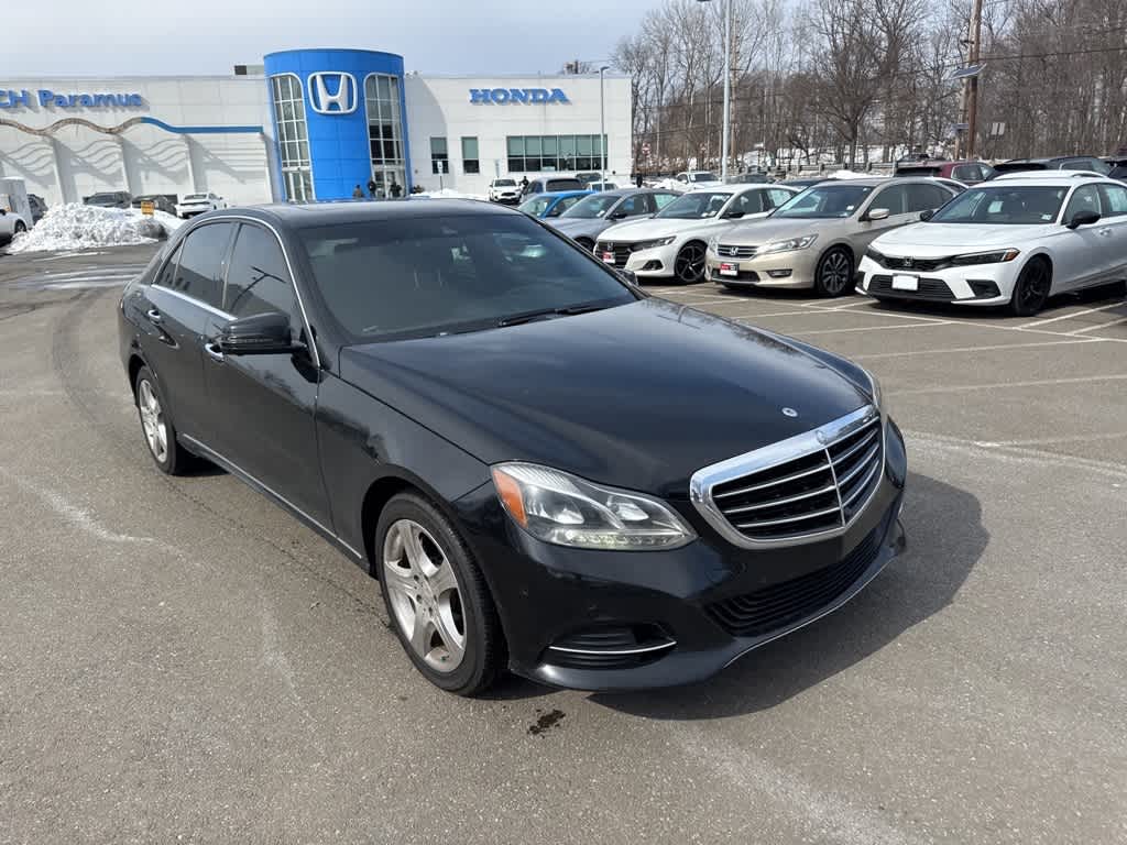 Thumbnail: 2015 Mercedes-Benz E-Class - 9