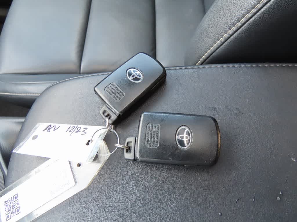 Thumbnail: 2015 Toyota RAV4 - 29