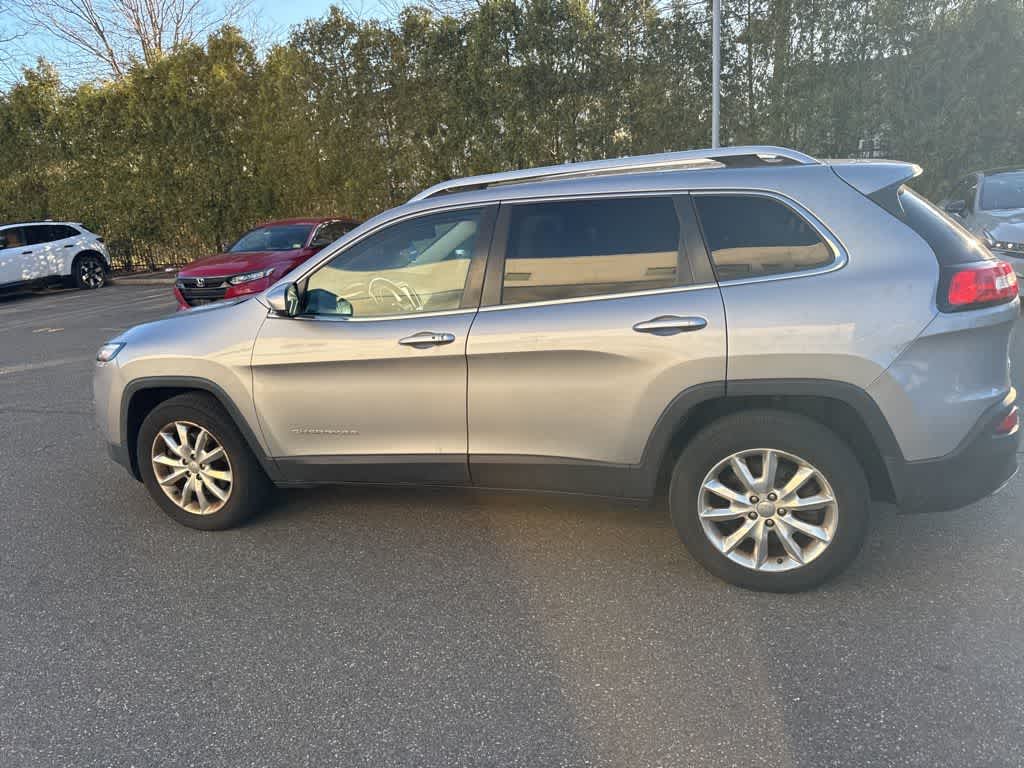 Thumbnail: 2015 Jeep Cherokee - 16