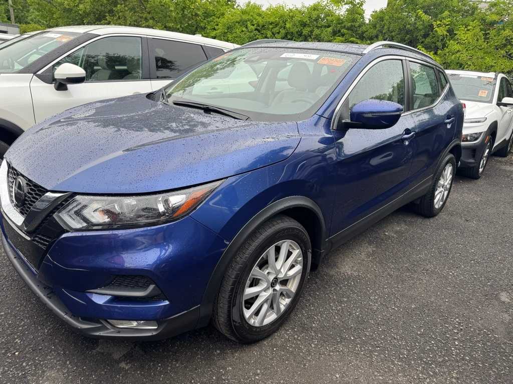 2022 Nissan Rogue Sport SV 4