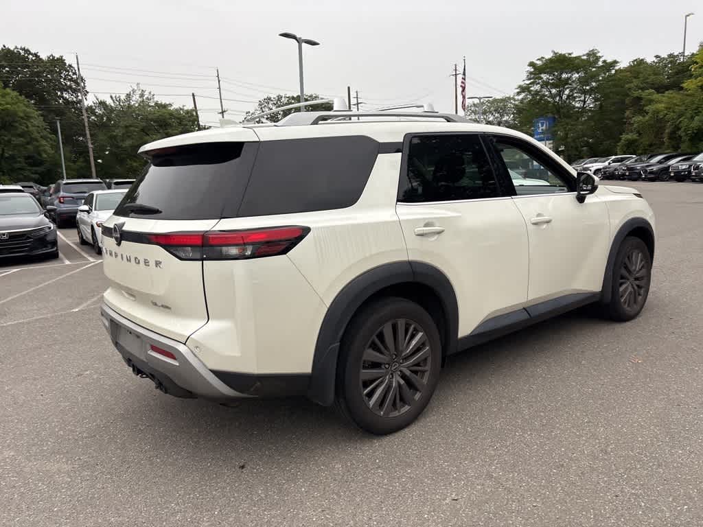 Thumbnail: 2023 Nissan Pathfinder - 12