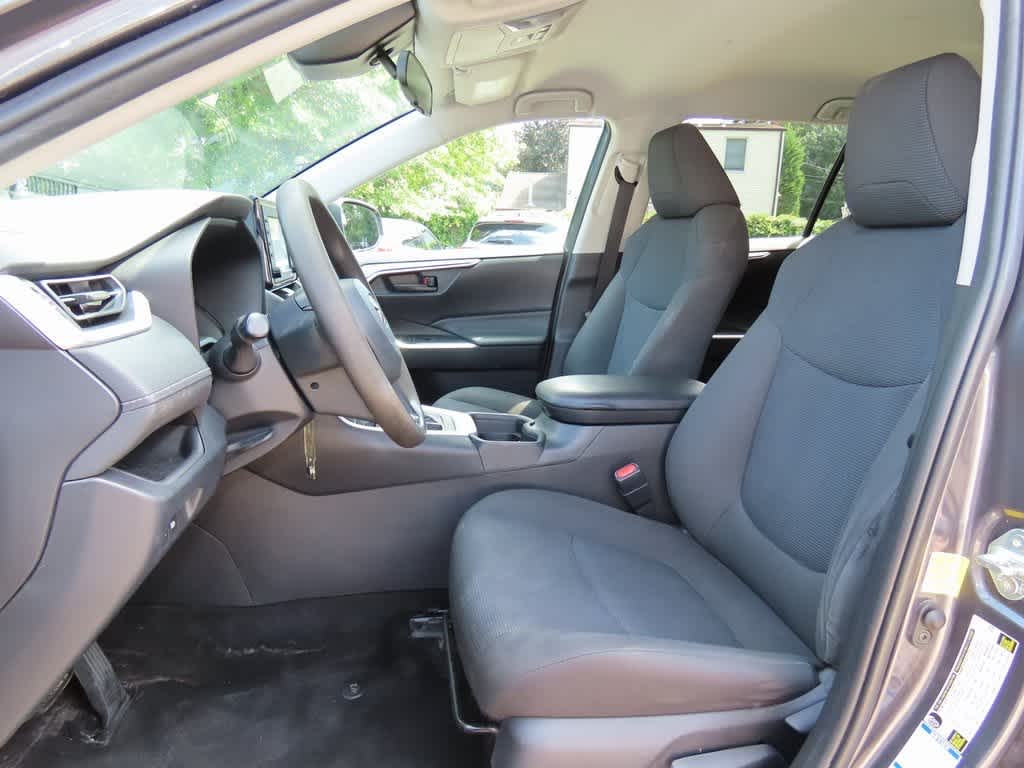 Thumbnail: 2020 Toyota RAV4 - 12
