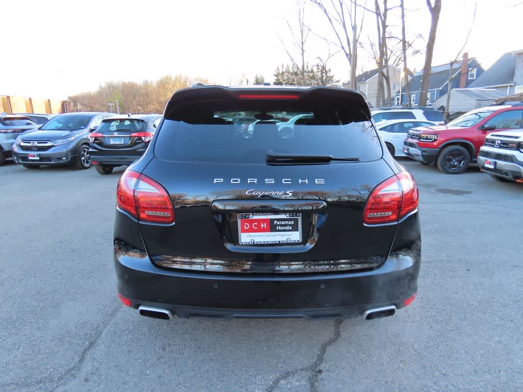 Thumbnail: 2012 Porsche Cayenne - 5