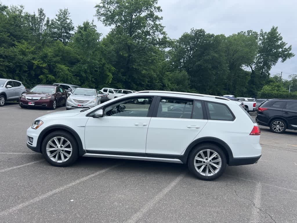 2017 Volkswagen Golf Alltrack SE 17