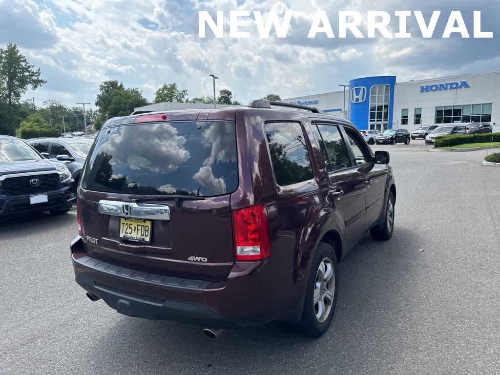 Thumbnail: 2015 Honda Pilot - 10