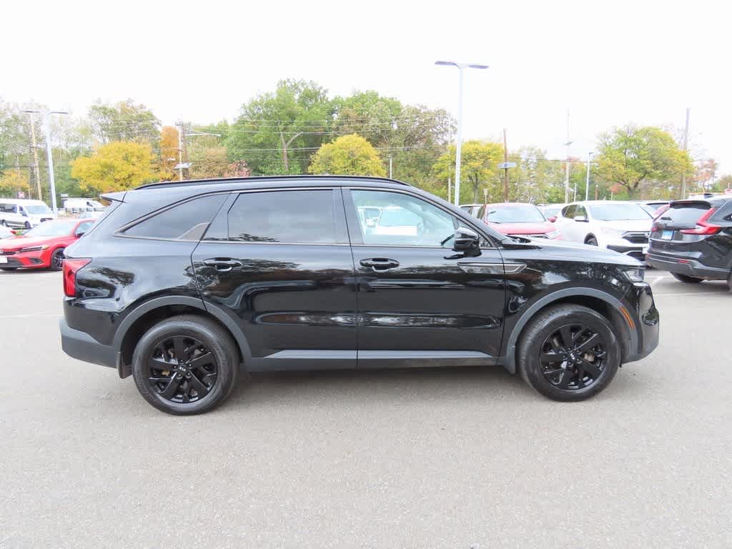 Thumbnail: 2021 Kia Sorento - 4