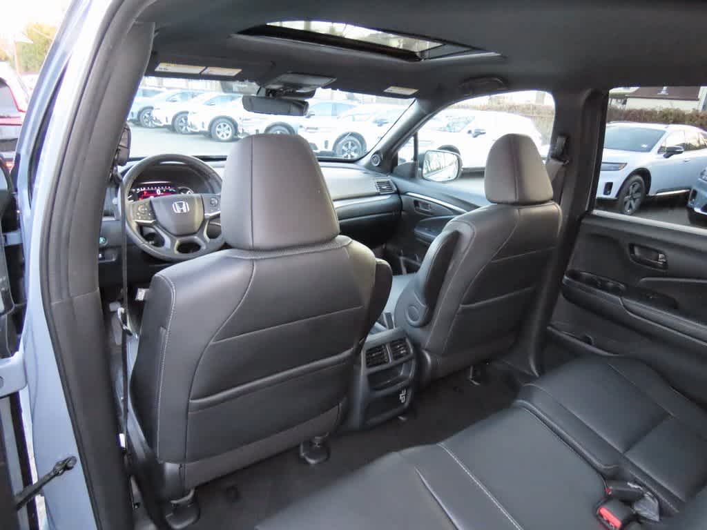 Thumbnail: 2022 Honda Passport - 14