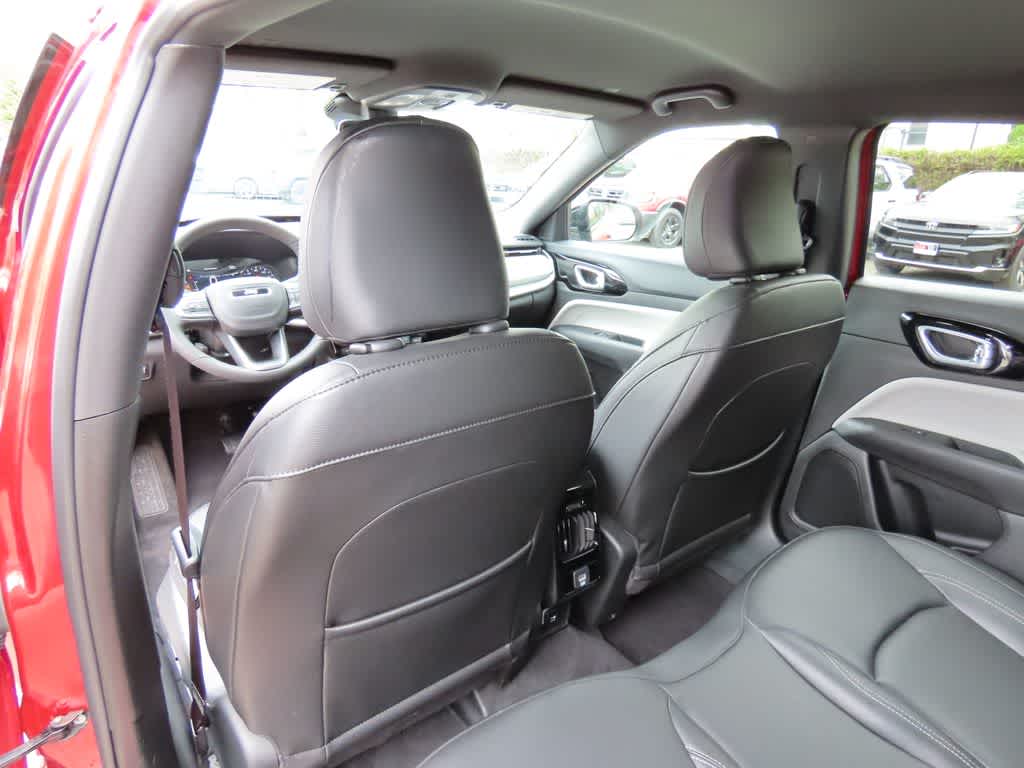 Thumbnail: 2025 Jeep Compass - 16