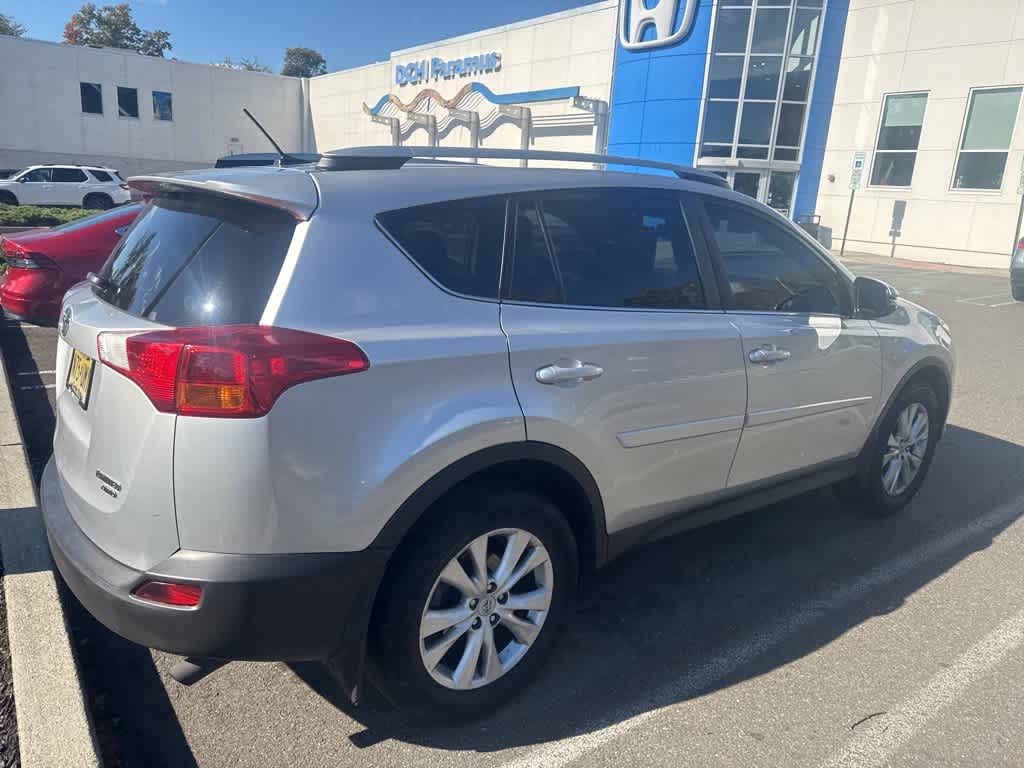 Thumbnail: 2015 Toyota RAV4 - 11