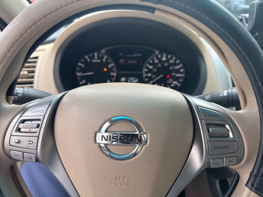 Thumbnail: 2015 Nissan Altima - 4