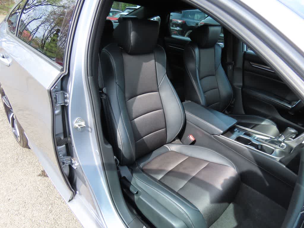 Thumbnail: 2018 Honda Accord - 16