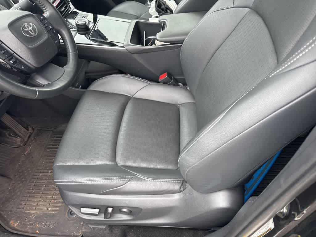 Thumbnail: 2023 Toyota bZ4X - 25