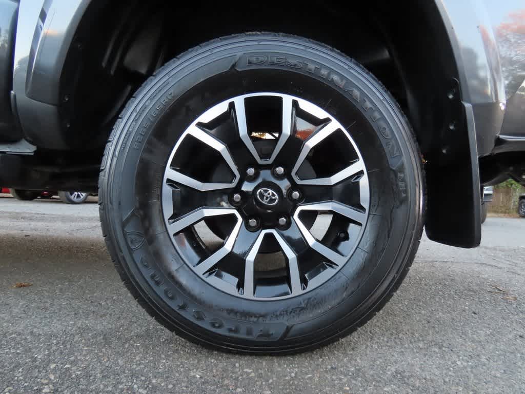 Thumbnail: 2023 Toyota Tacoma - 10