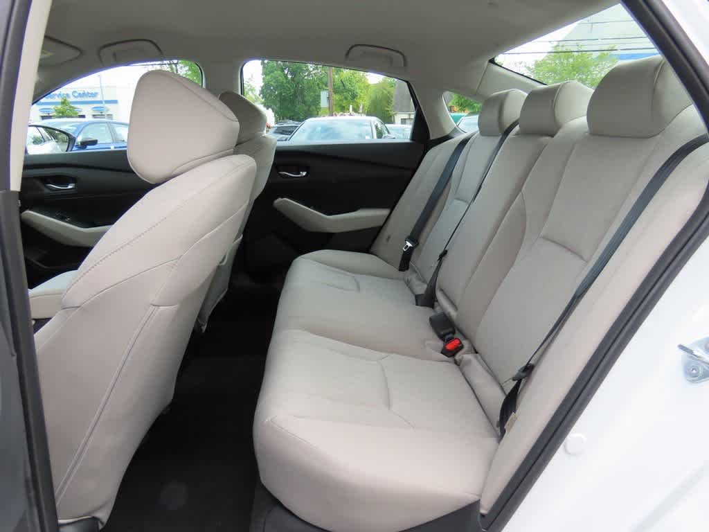 2025 Honda Accord LX 12