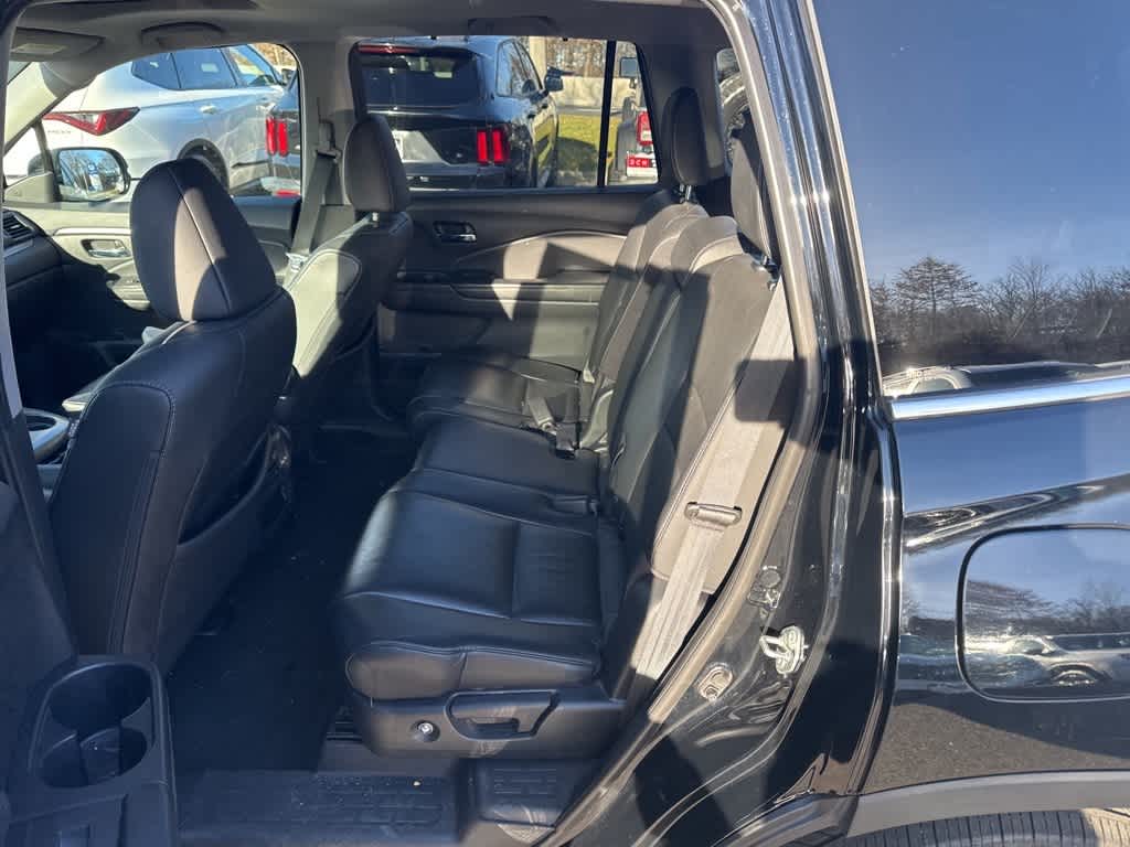 Thumbnail: 2019 Honda Pilot - 11