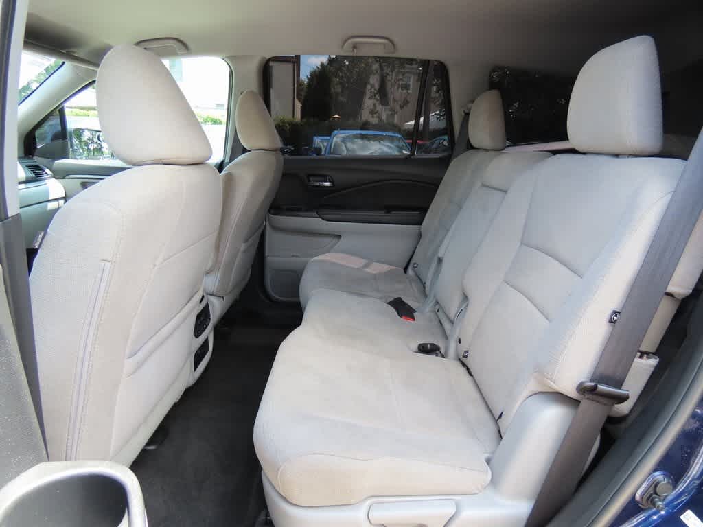 Thumbnail: 2016 Honda Pilot - 14
