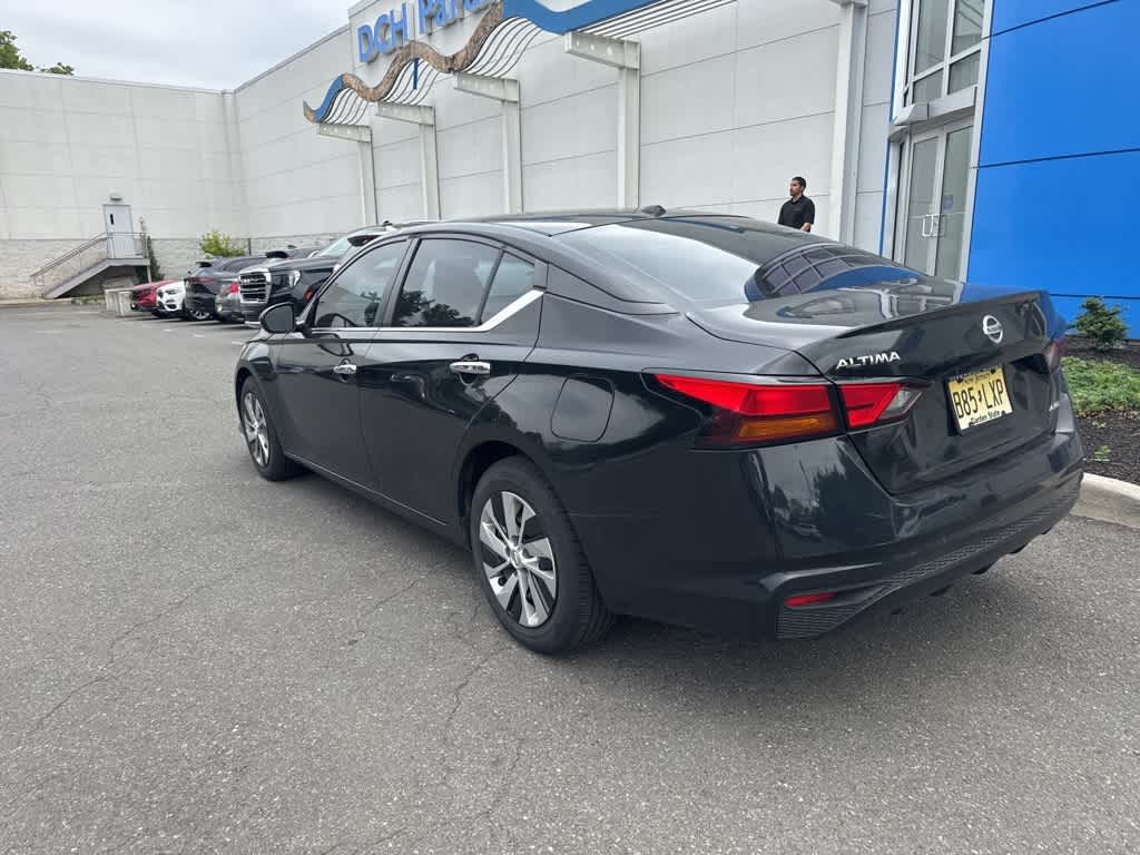 Thumbnail: 2020 Nissan Altima - 12