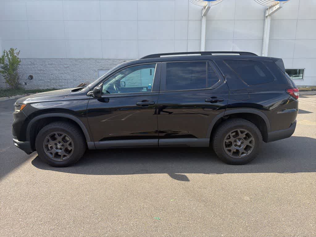 Thumbnail: 2023 Honda Pilot - 4