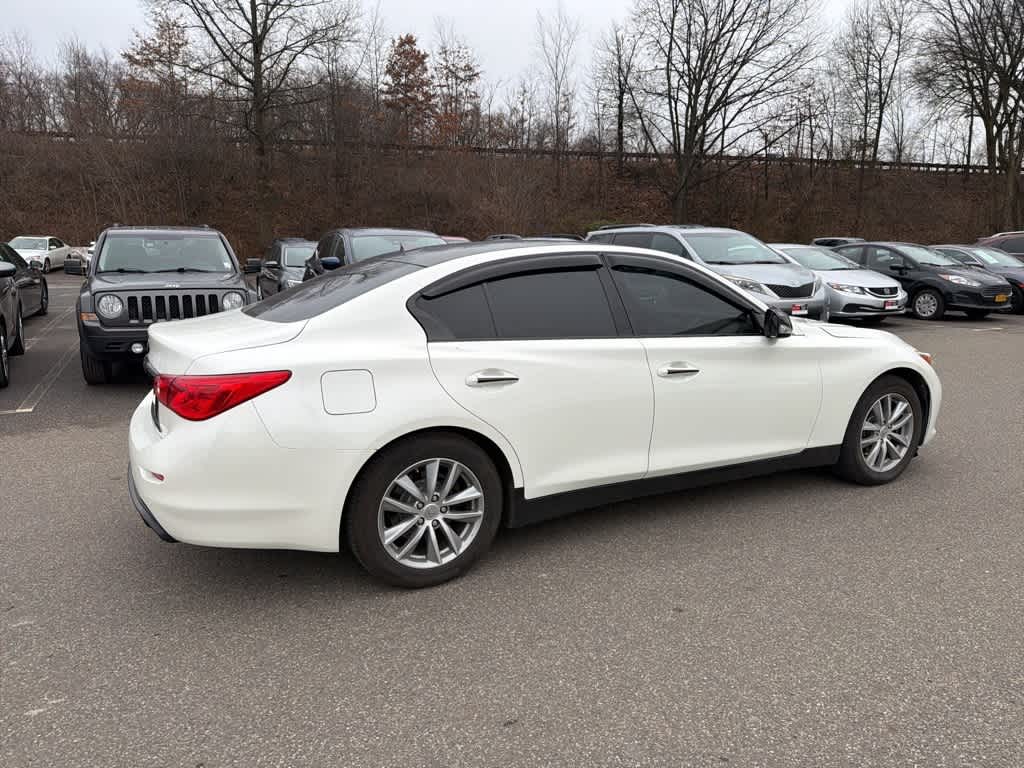 Thumbnail: 2016 INFINITI Q50 - 16