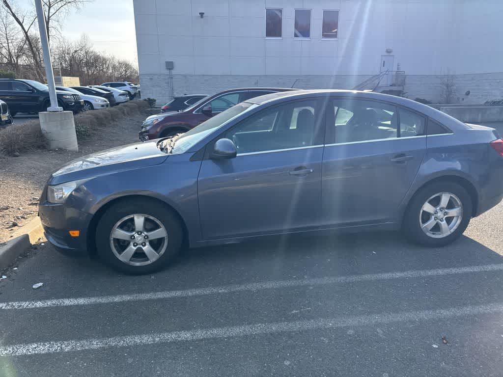 Thumbnail: 2014 Chevrolet Cruze - 3