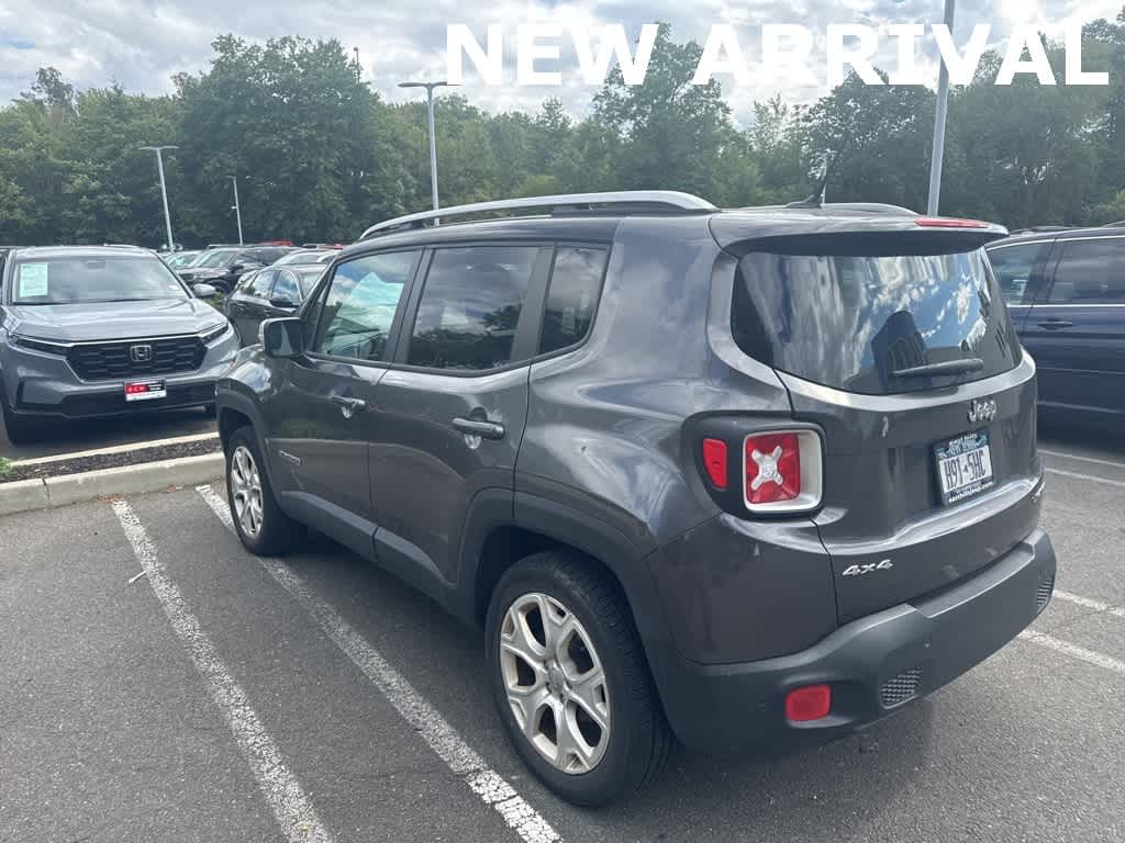 Thumbnail: 2016 Jeep Renegade - 8