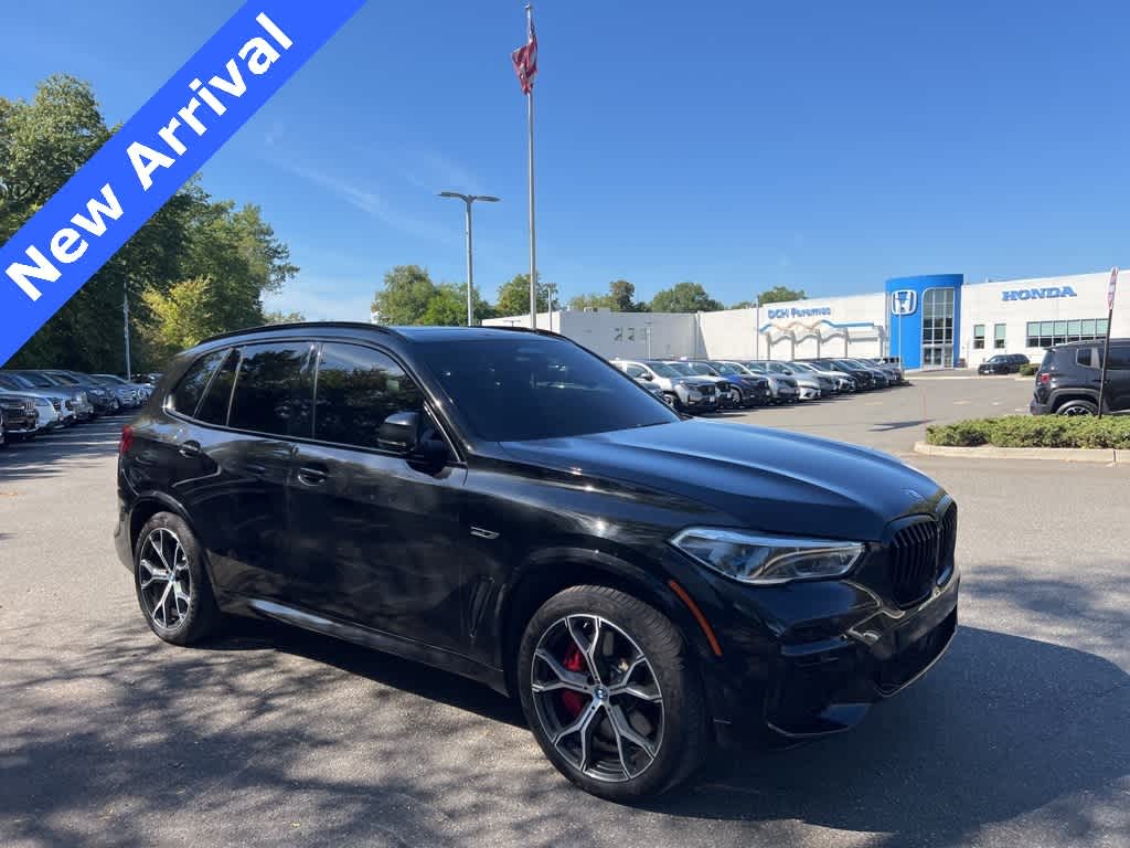 Thumbnail: 2022 BMW X5 - 1