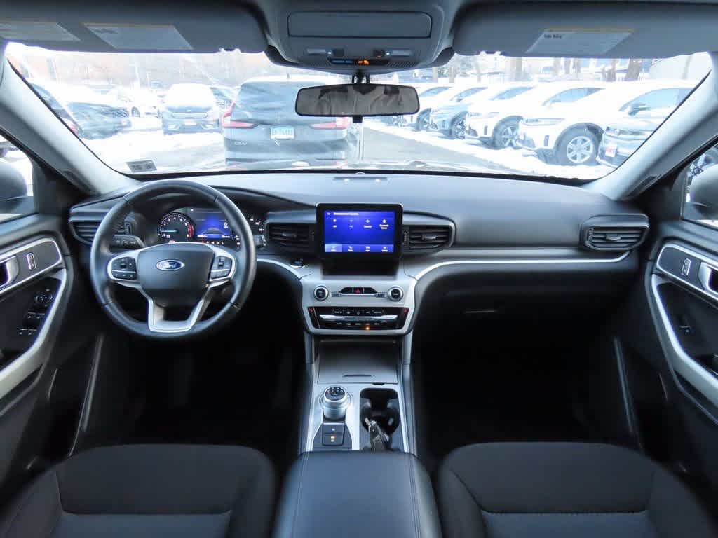 Thumbnail: 2022 Ford Explorer - 18