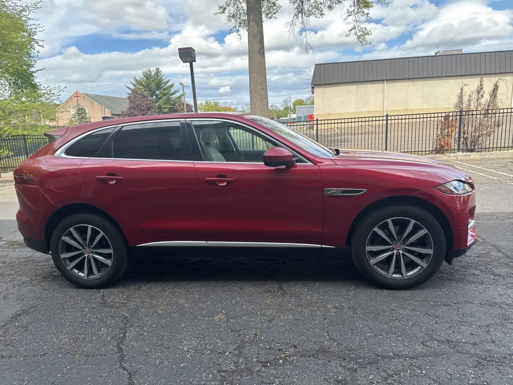 Thumbnail: 2021 Jaguar F-Pace - 12