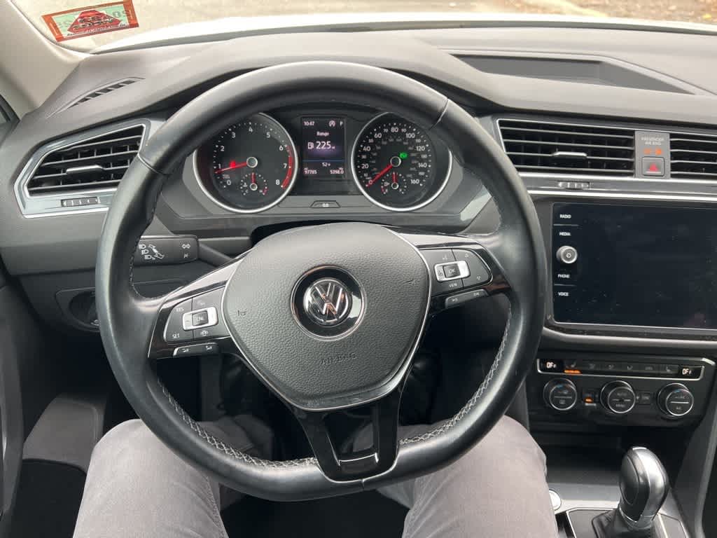 Thumbnail: 2019 Volkswagen Tiguan - 17