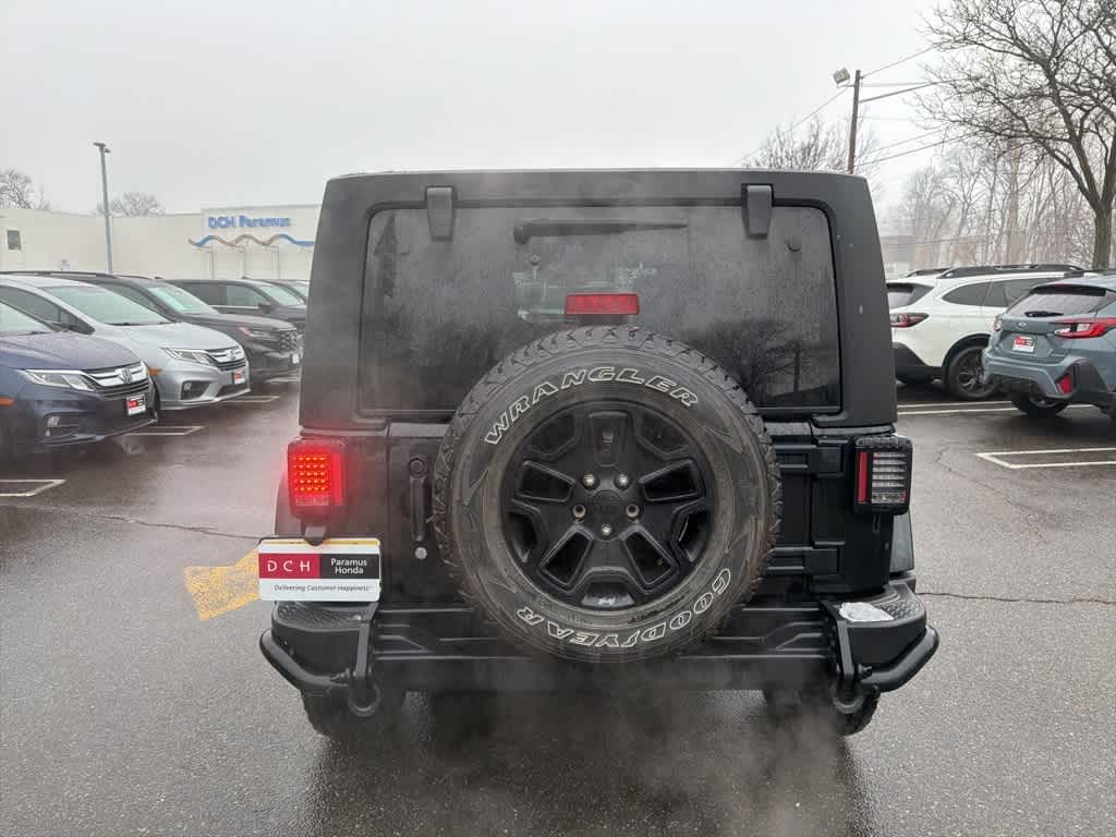 Thumbnail: 2013 Jeep Wrangler - 10