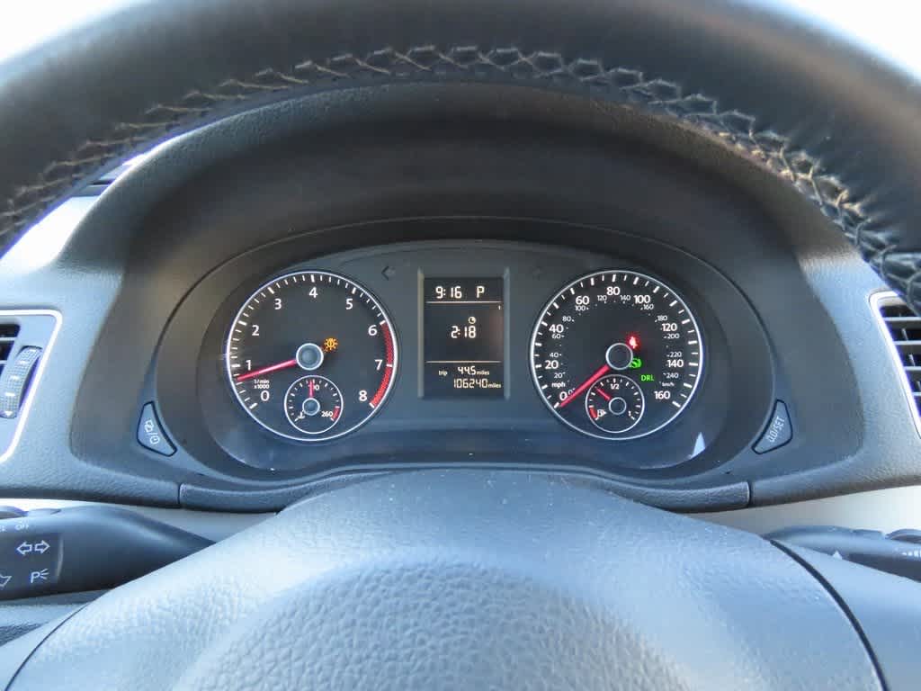 Thumbnail: 2014 Volkswagen Passat - 22