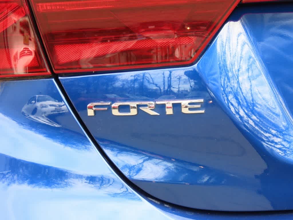 Thumbnail: 2021 Kia Forte - 7