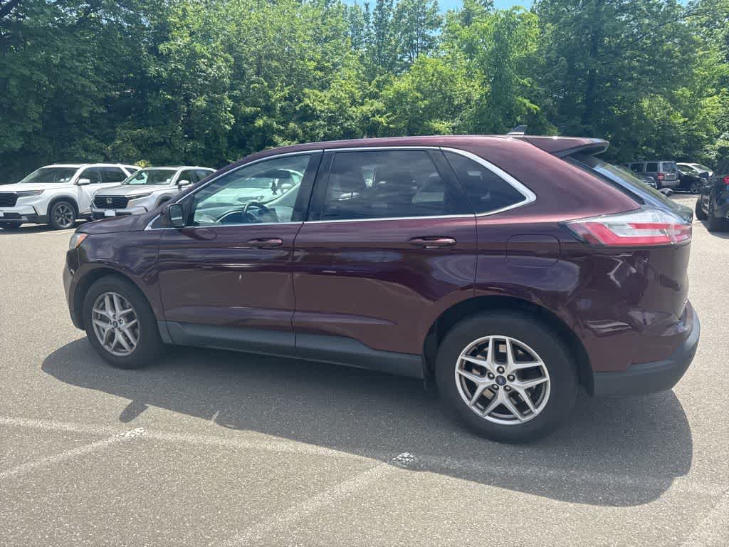 Thumbnail: 2021 Ford Edge - 21