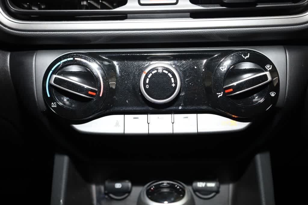 Thumbnail: 2023 Hyundai Kona - 25