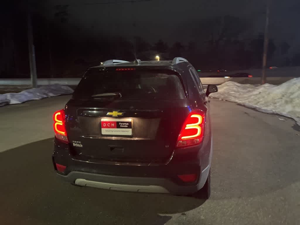 Thumbnail: 2018 Chevrolet Trax - 14