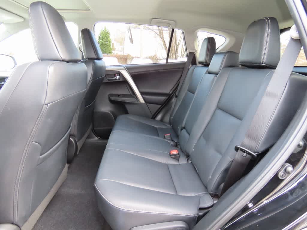 Thumbnail: 2015 Toyota RAV4 - 15