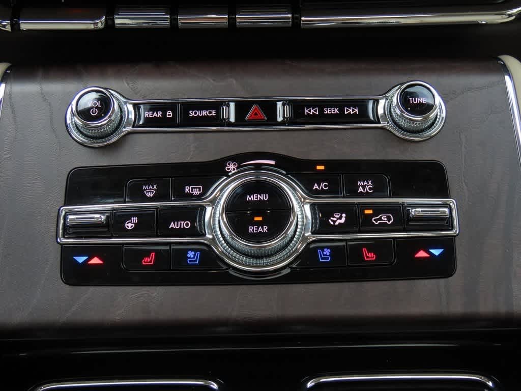 Thumbnail: 2022 Lincoln Aviator - 23